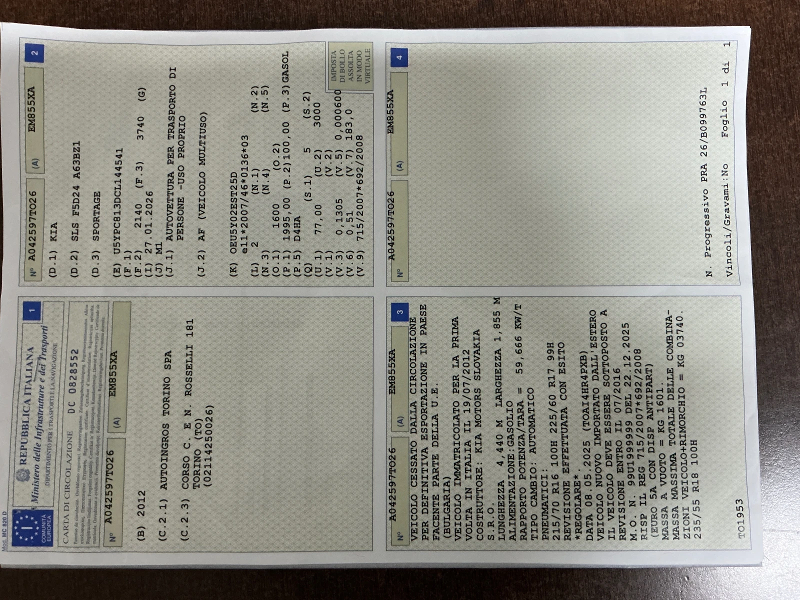 Kia Sportage 2.0 CRDI, снимка 17 - Автомобили и джипове - 53890097