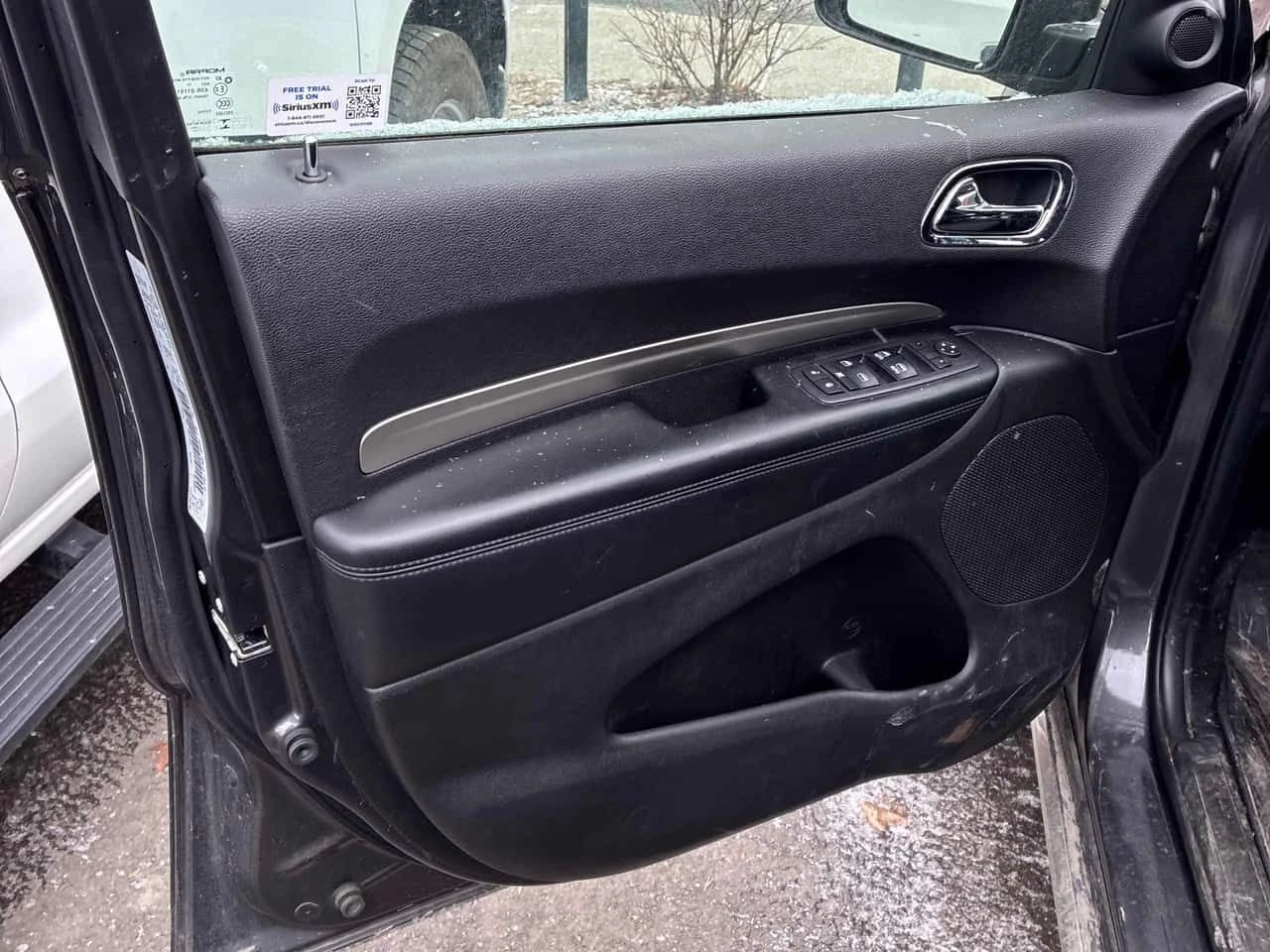 Dodge Durango * SXT * CARFAX * ОТ ПРЕДСТАВИТЕЛСТВО * , снимка 7 - Автомобили и джипове - 54145569