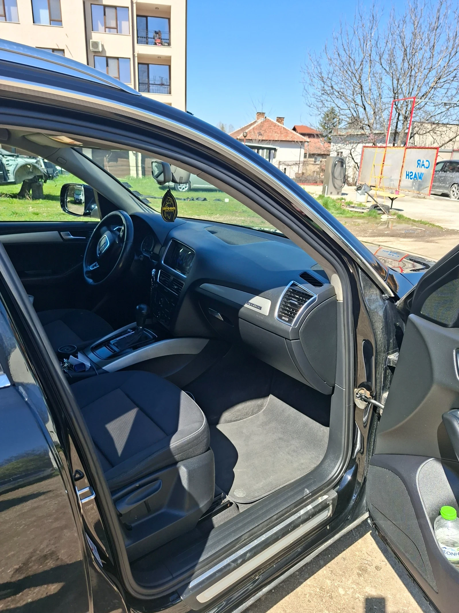 Audi Q5 2.0 дизел 170 кс, снимка 7 - Автомобили и джипове - 54484903