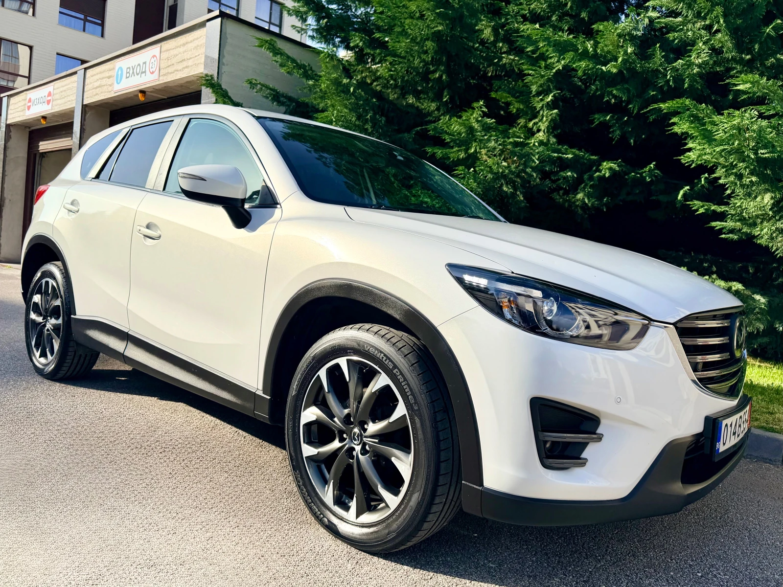 Mazda CX-5 2.2D PREMIUM FACE-LIFT DISTRONIK KOJA KAMERA NAVI , снимка 3 - Автомобили и джипове - 54511288