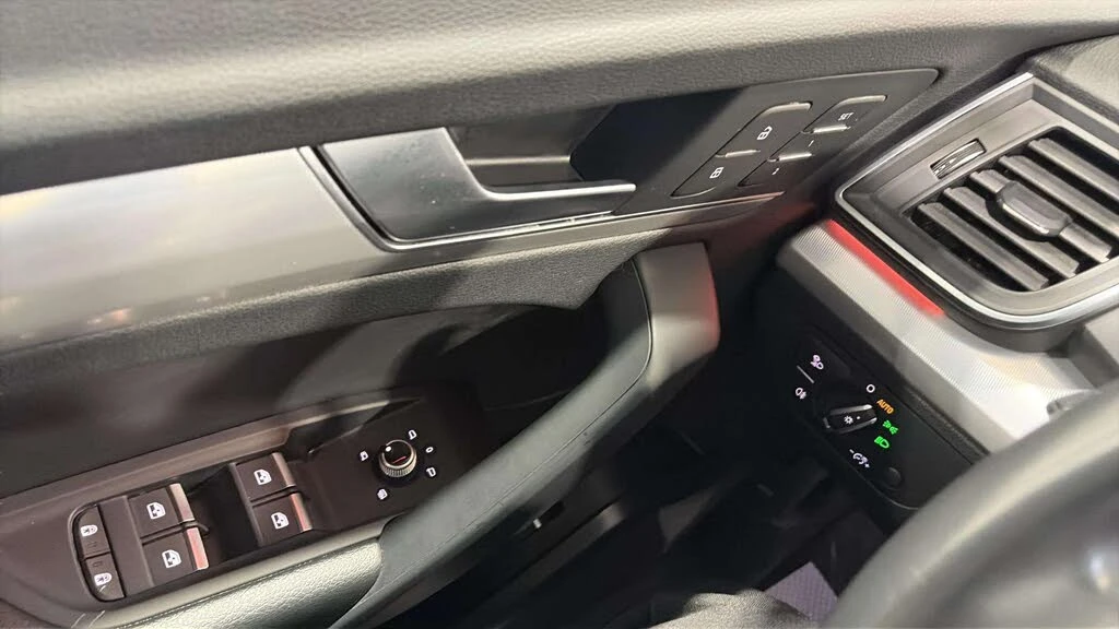 Audi Q5  quattro Premium Plus S Line 45 TFSI, снимка 17 - Автомобили и джипове - 54531330