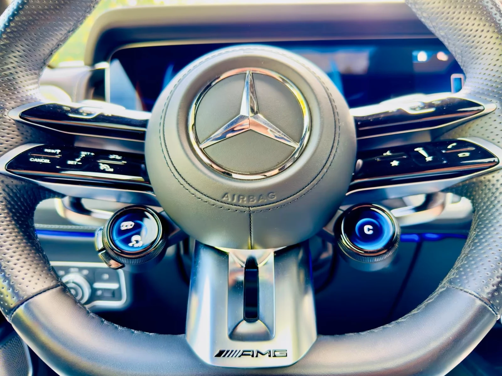 Mercedes-Benz G 63 AMG * PERFORMANCE* MAGNO* BURM* 360 CAM* DISTR* KEYLES, снимка 8 - Автомобили и джипове - 54680189