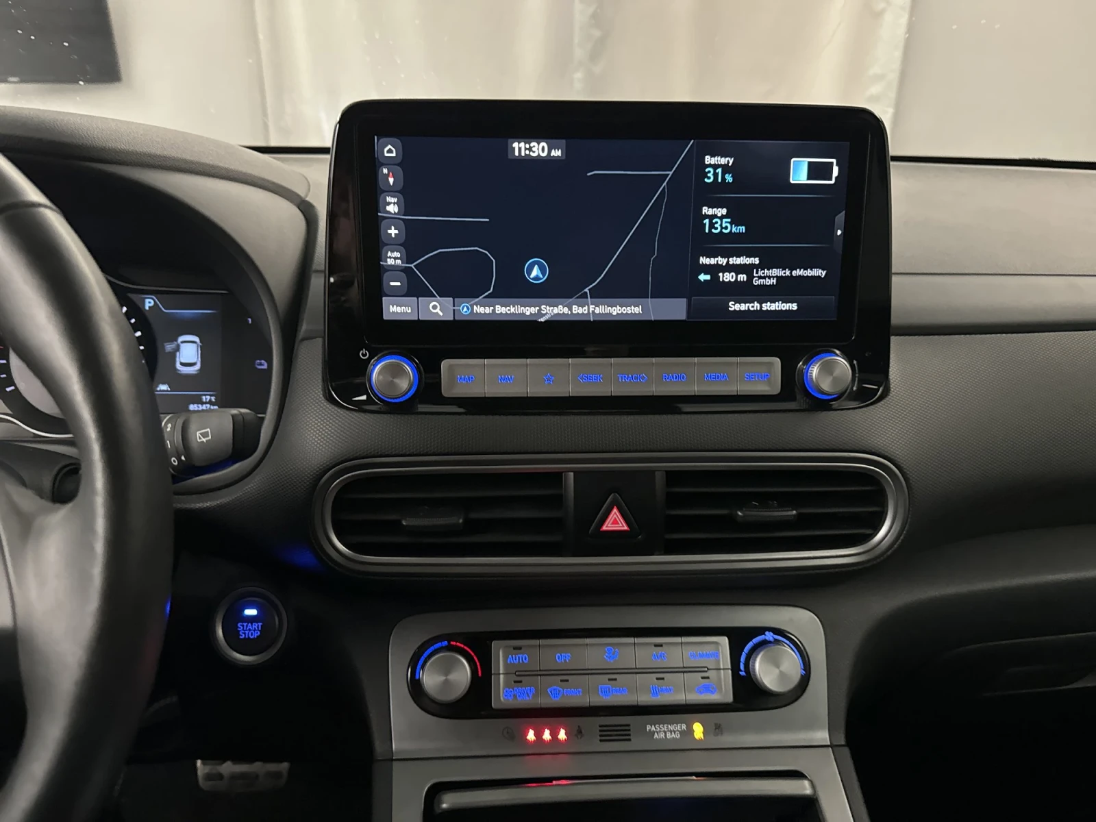 Hyundai Kona 64 kWh Style, снимка 9 - Автомобили и джипове - 54776301