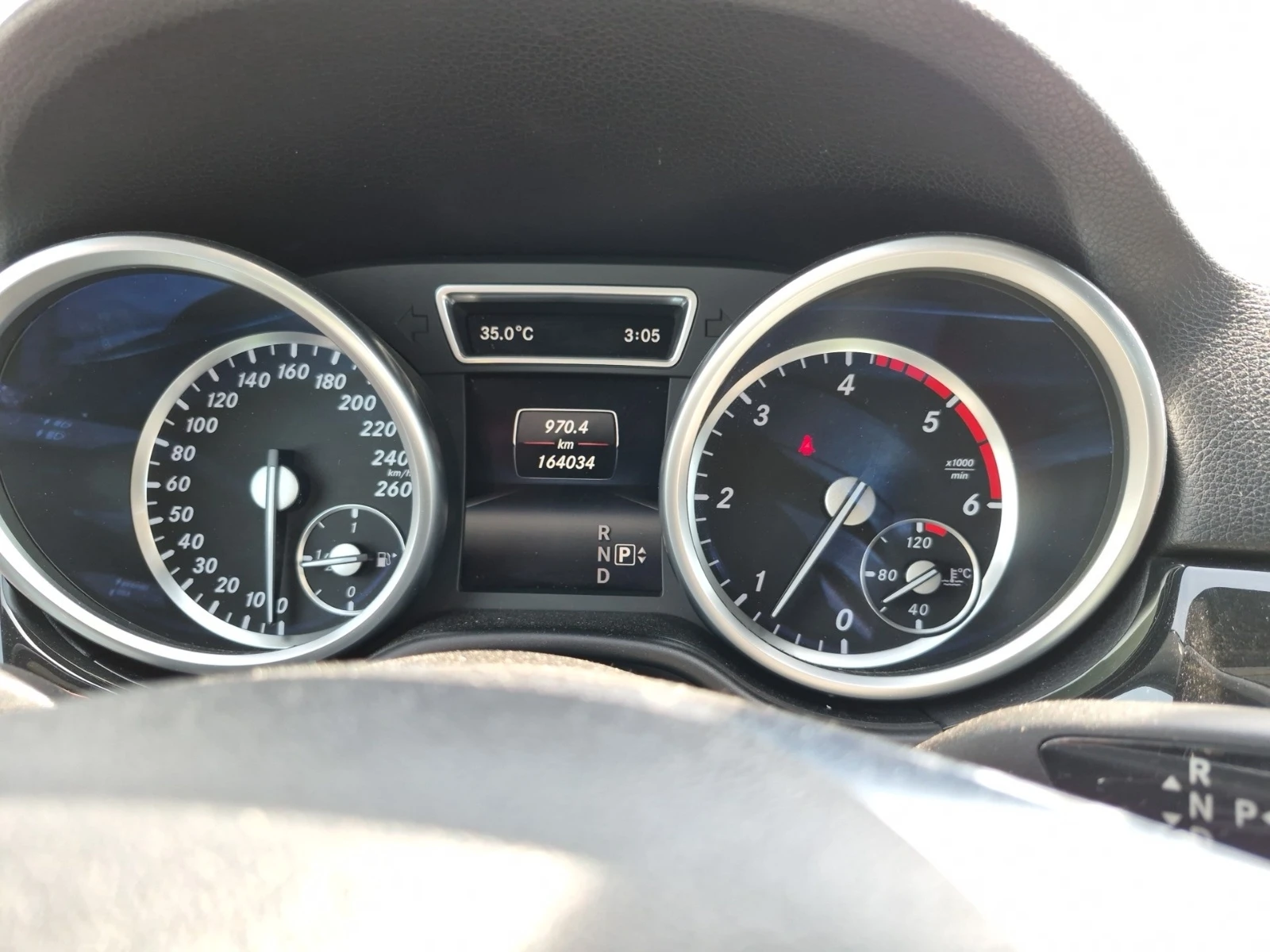 Mercedes-Benz ML 350 AMG ПАКЕТ * ПАНОРАМА * БЕЗ ИНЦИДЕНТИ * CARFAX * , снимка 7 - Автомобили и джипове - 54784658