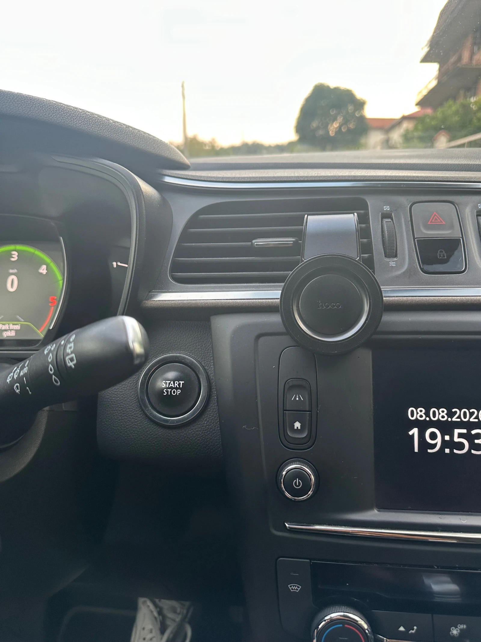 Renault Kadjar, снимка 16 - Автомобили и джипове - 55598805