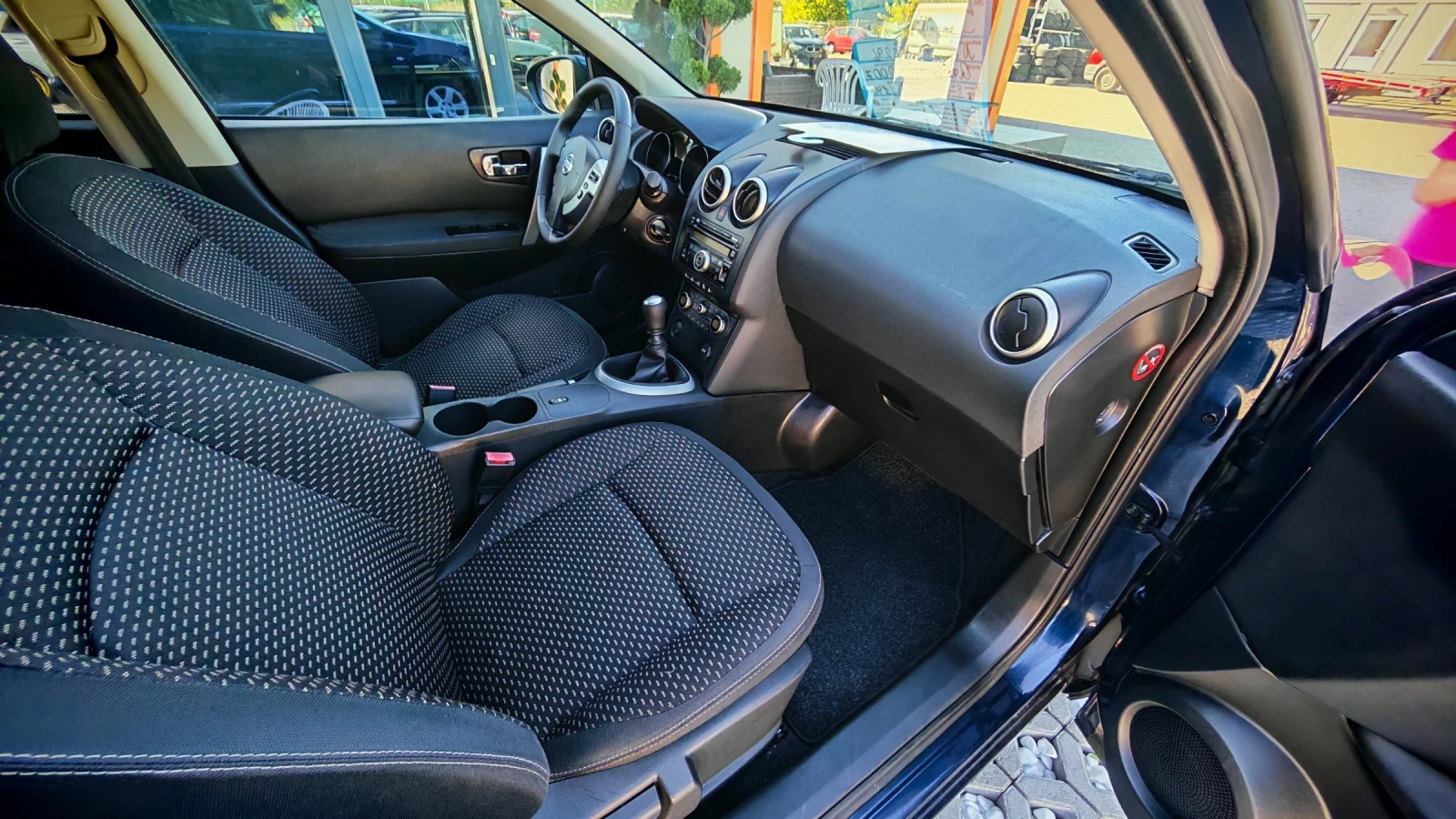 Nissan Qashqai 2.0i 140�.�.  | Mobile.bg � ����������� 8