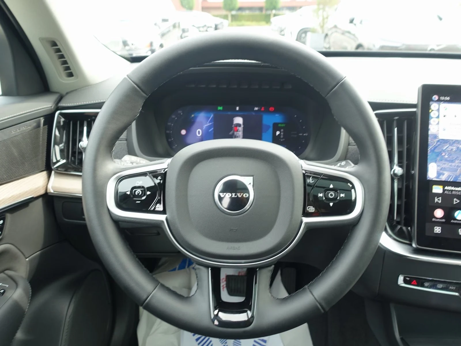 Volvo Xc90 Plus Dark T8 AWD 7seats, снимка 7 - Автомобили и джипове - 56112895