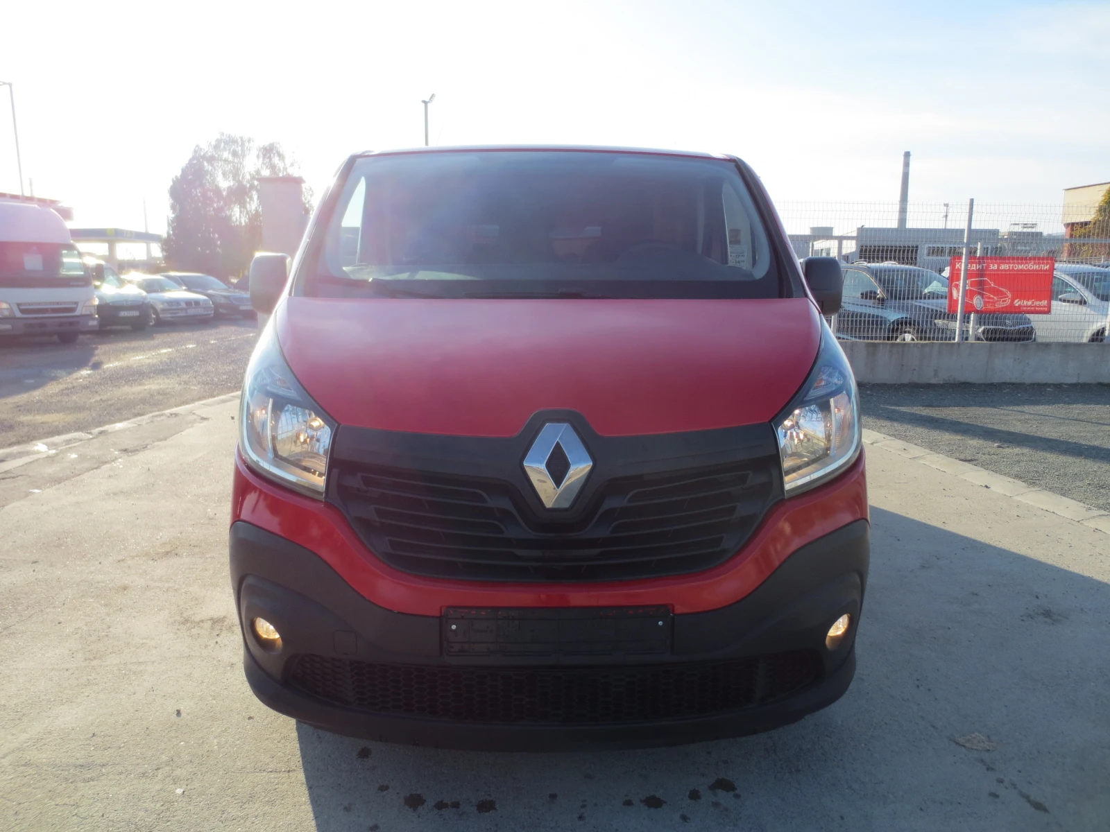 Renault Trafic 1.6 dci - изображение 2