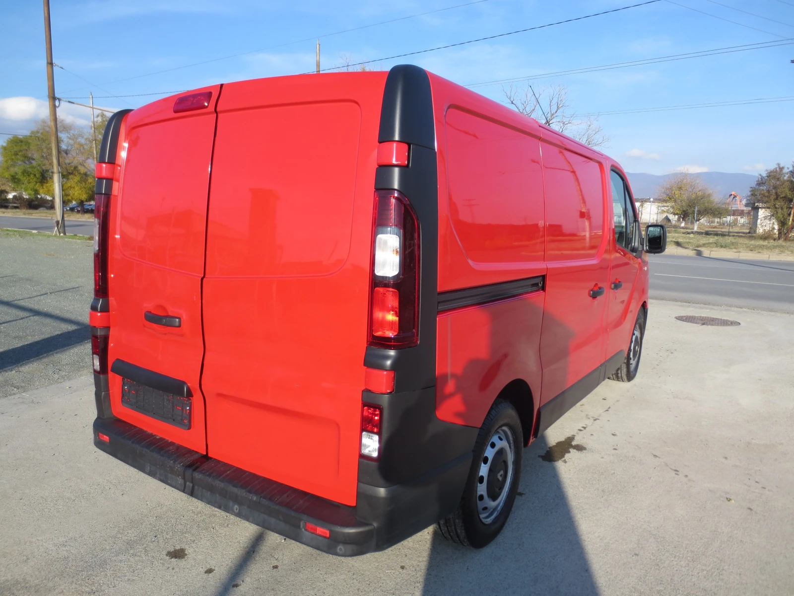 Renault Trafic 1.6 dci - изображение 5