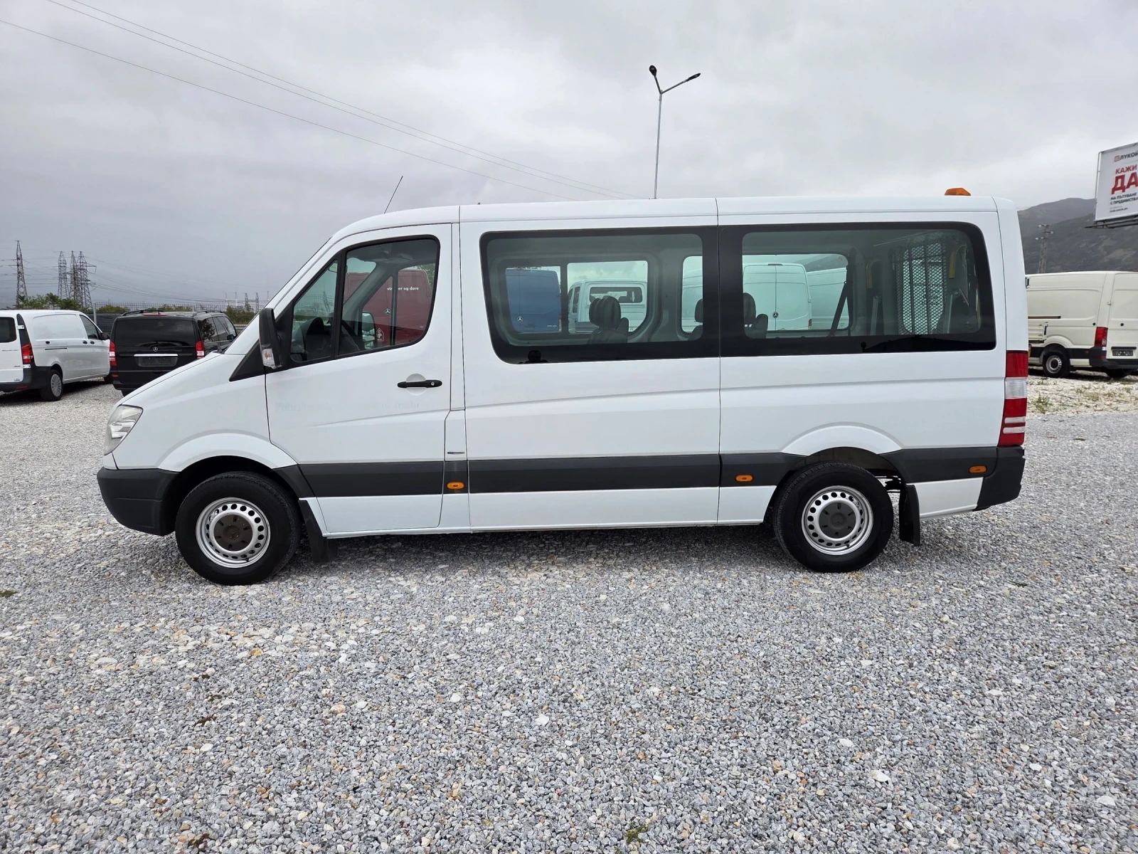Mercedes-Benz Sprinter 313 CDI, Пътнически, 9 местен, Климатик,  Рампа - изображение 2