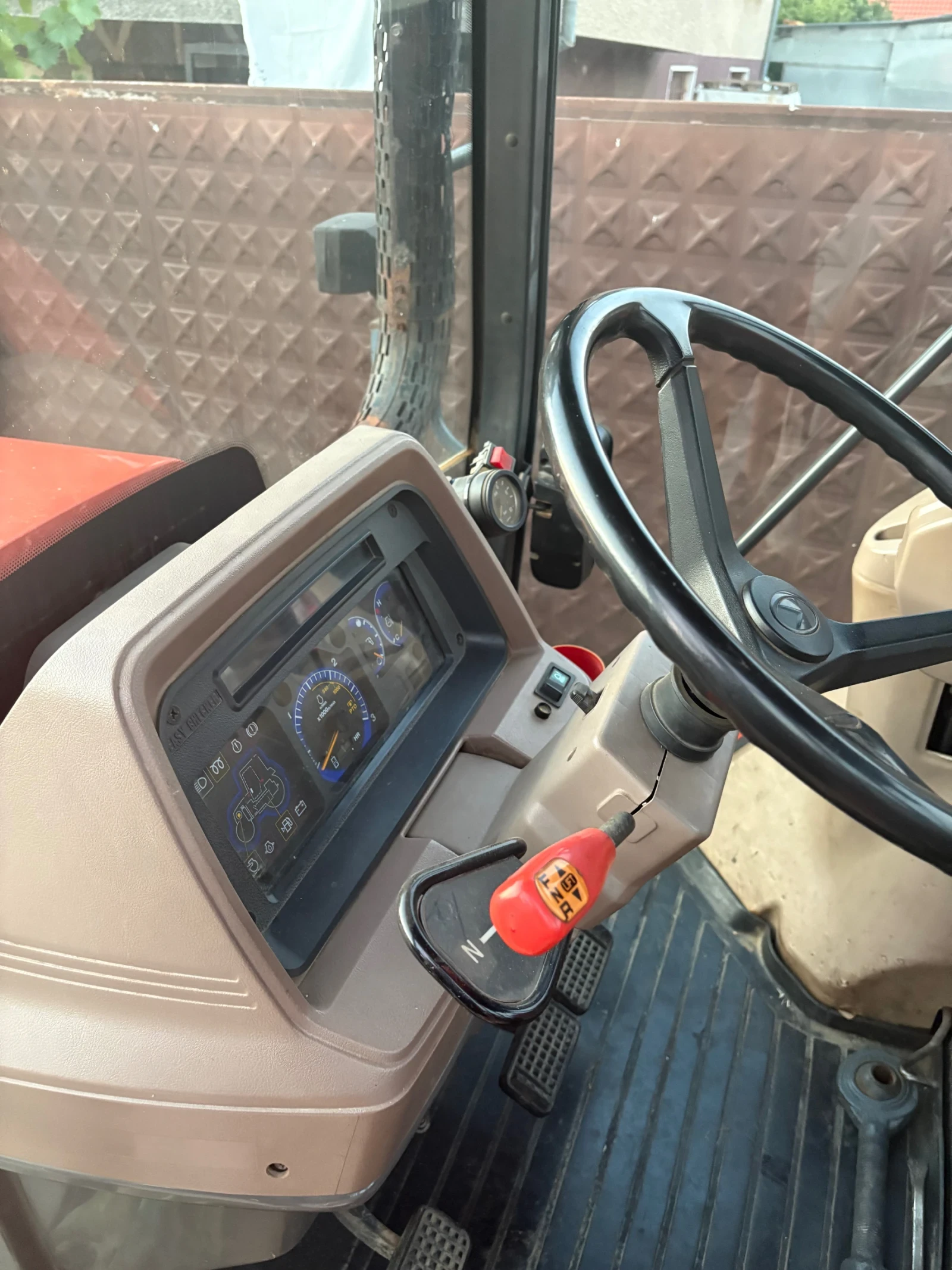 Трактор Kubota 128 - изображение 6