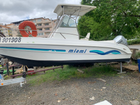 Моторна яхта Massimo Scagnelli Miami Miami, снимка 5 - Воден транспорт - 45776588