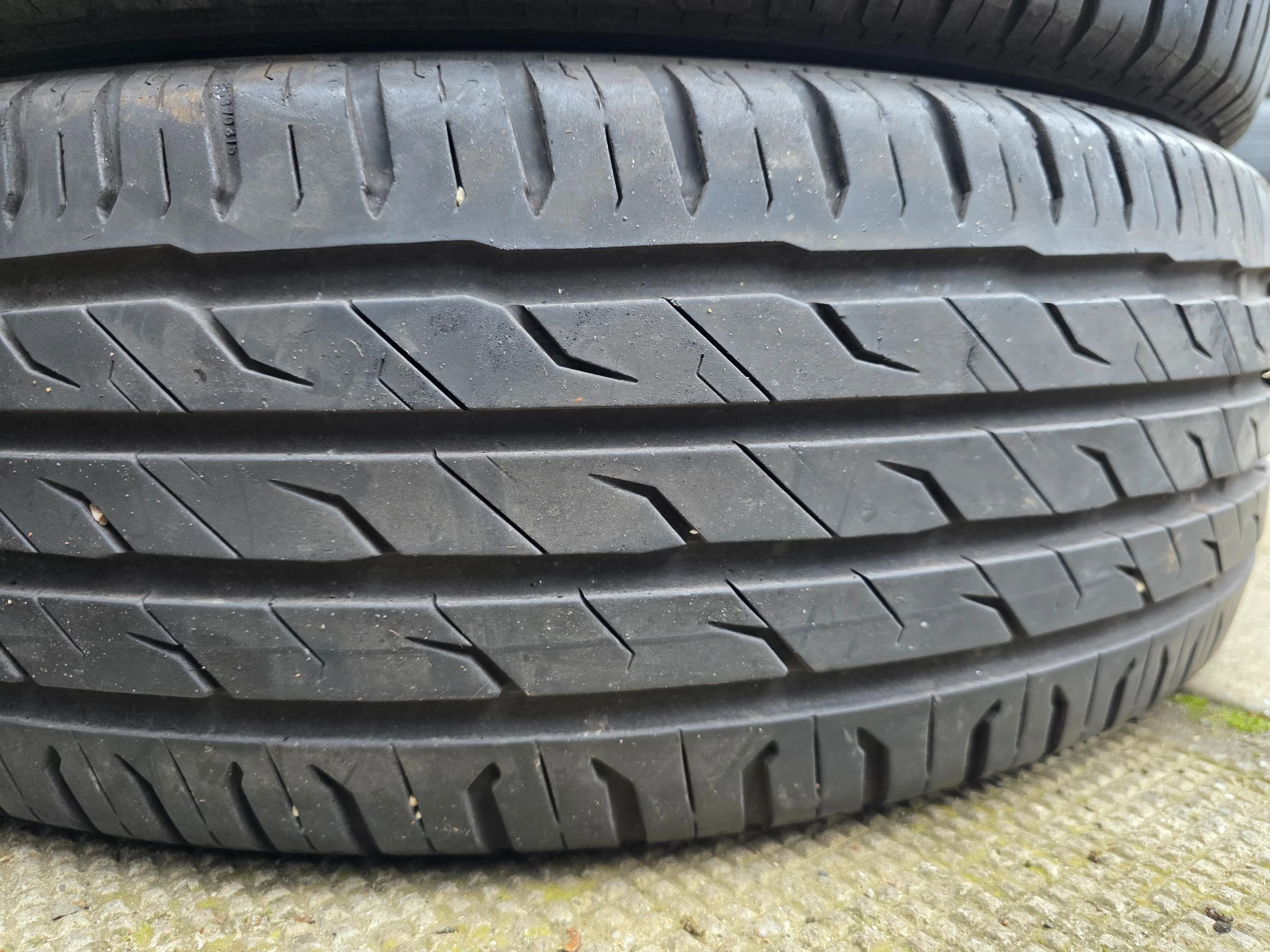 Гуми Летни 195/55R20, снимка 2 - Гуми и джанти - 53953826