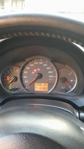 Toyota Yaris, снимка 4