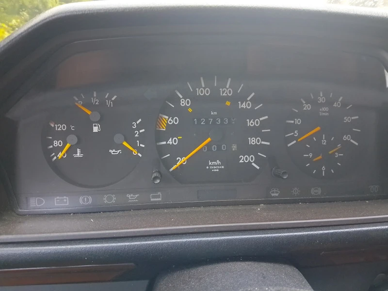 Mercedes-Benz 124, снимка 9 - Автомобили и джипове - 47586411