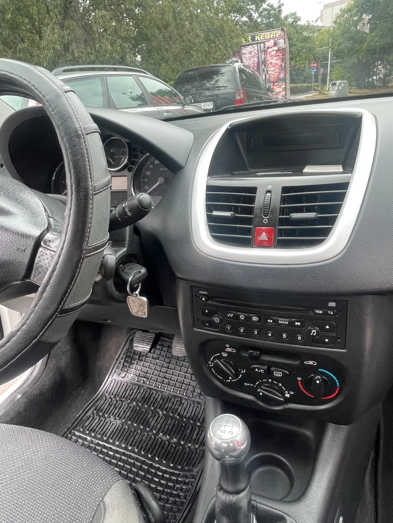 Peugeot 206, снимка 9 - Автомобили и джипове - 47052578