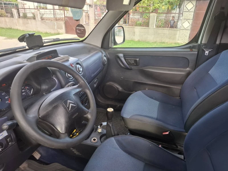 Citroen Berlingo 1.4 GAZ, снимка 5 - Автомобили и джипове - 47442132