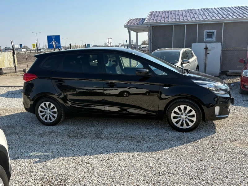 Kia Carens, снимка 3 - Автомобили и джипове - 49246568