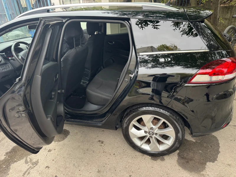 Renault Clio Уникат, снимка 8 - Автомобили и джипове - 51950970