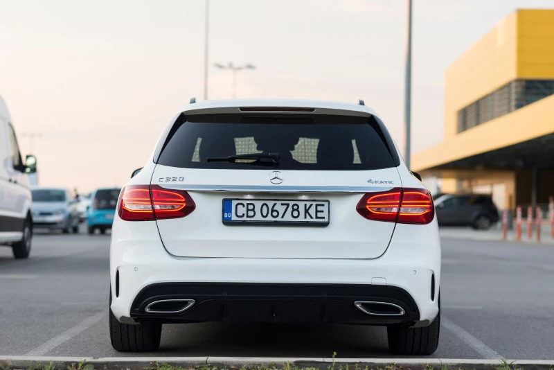 Mercedes-Benz C 220 4Matic AMG / Digital Cockpit, снимка 4 - Автомобили и джипове - 52965353