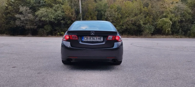 Honda Accord 8-ма генерация , снимка 2 - Автомобили и джипове - 52978285