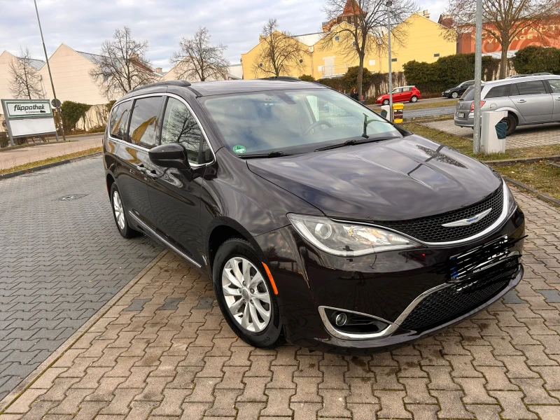 Chrysler Pacifica, снимка 3 - Автомобили и джипове - 53047547