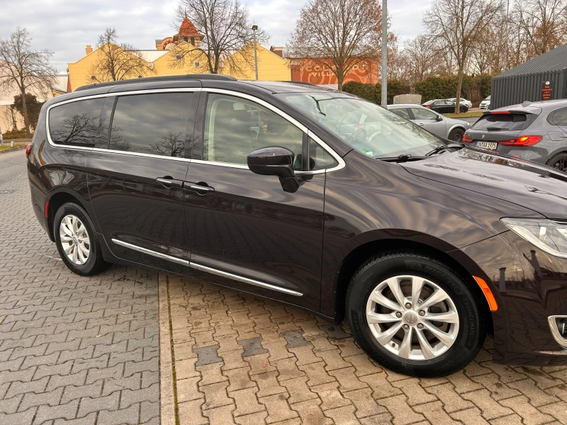 Chrysler Pacifica