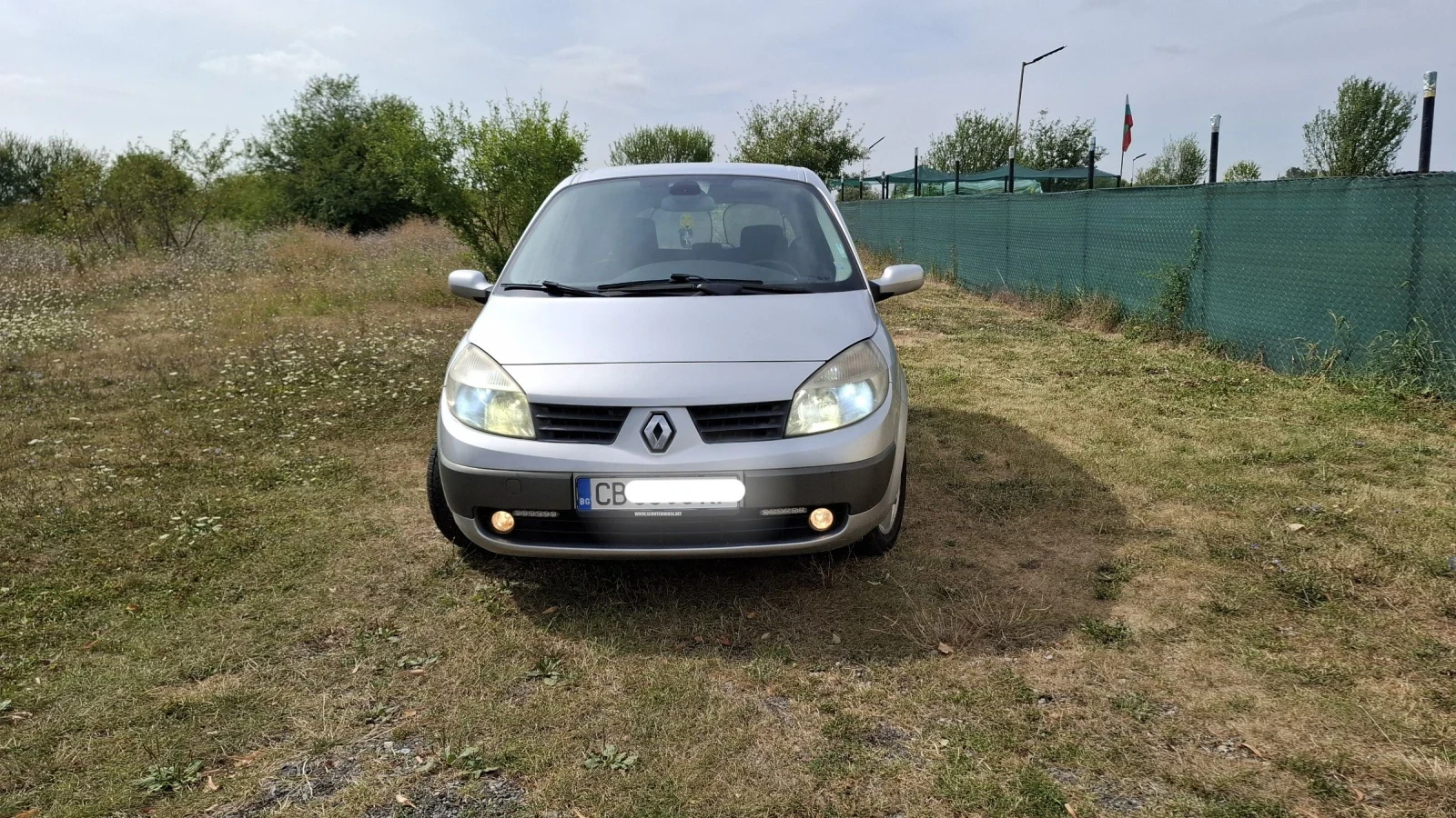 Renault Scenic 1.6 113к.с ГАЗ - изображение 2