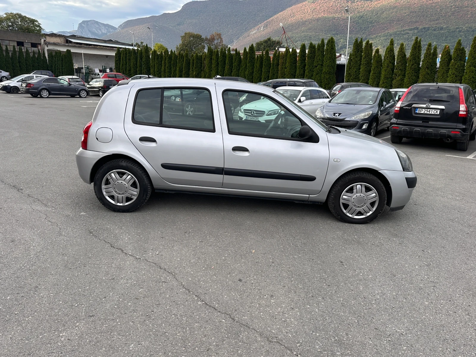 Renault Clio 1.2i GAZ - КЛИМАТИК - изображение 4