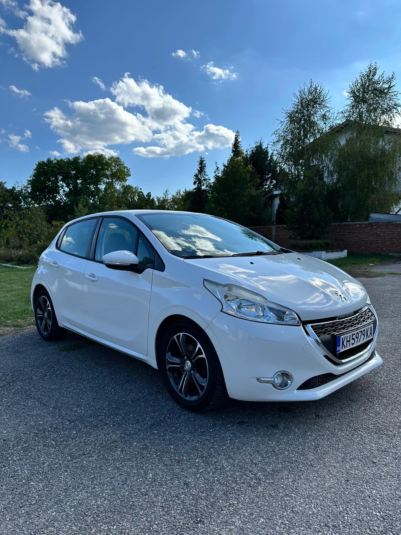 Peugeot 208 1.4 Газ - изображение 4