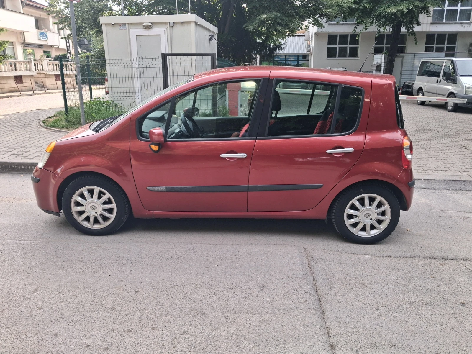 Renault Modus 1.6 - изображение 2