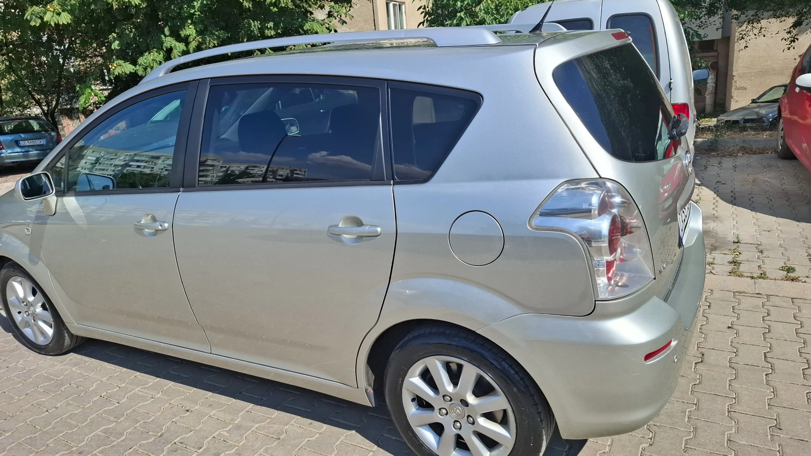 Toyota Corolla verso  - изображение 8