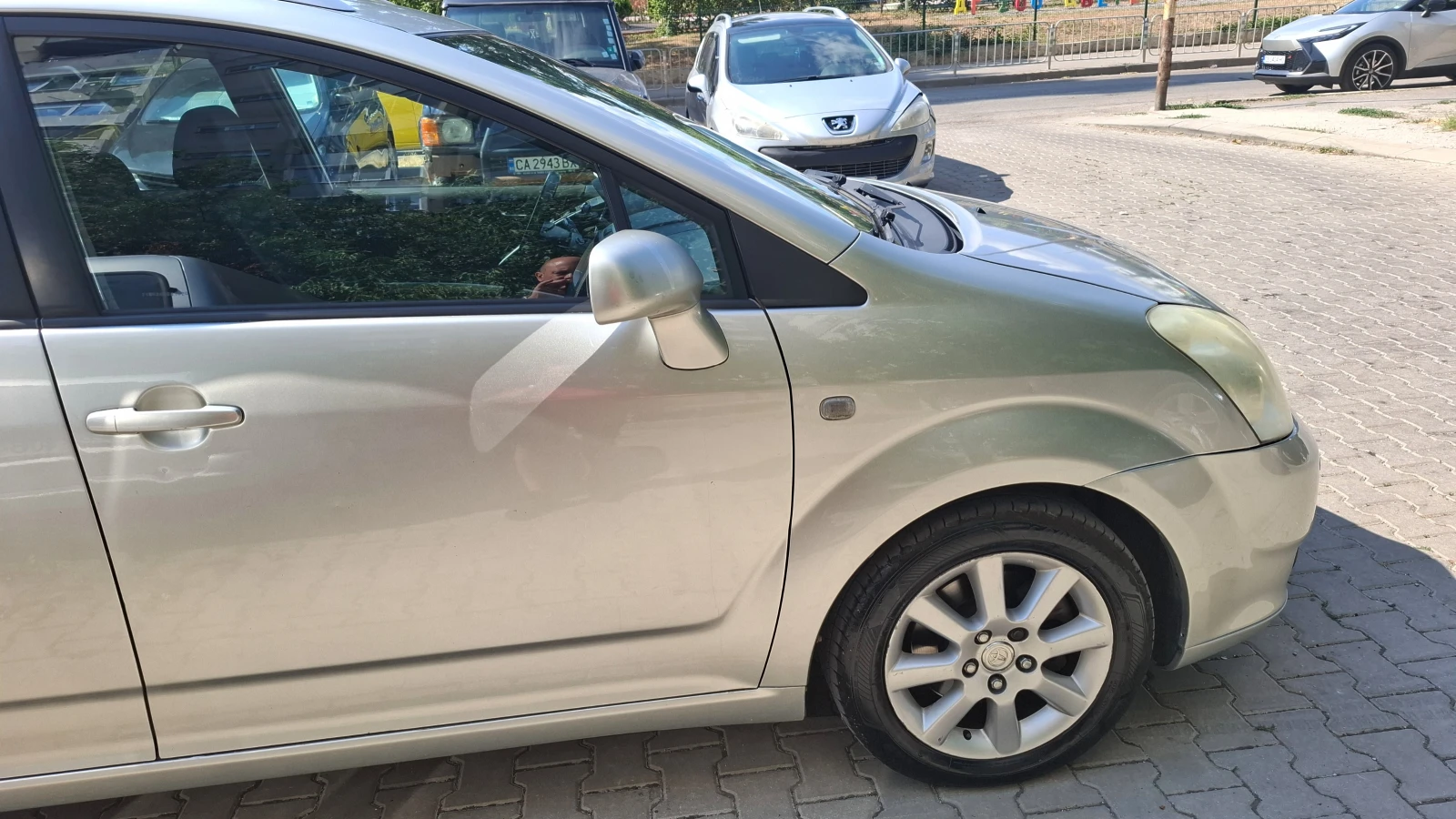Toyota Corolla verso  - изображение 3