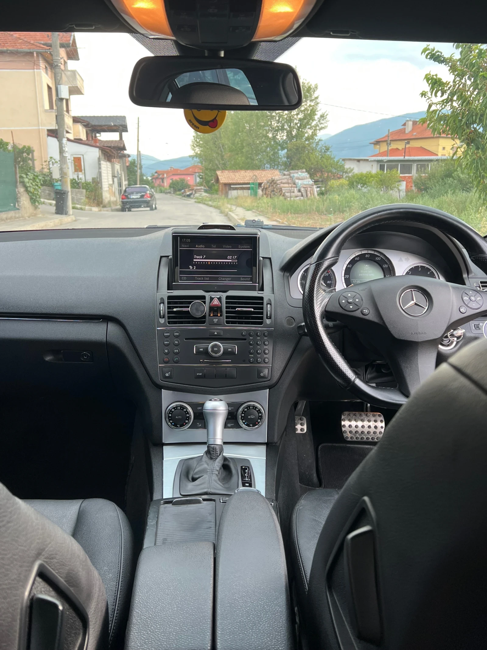 Mercedes-Benz C 320  - изображение 6