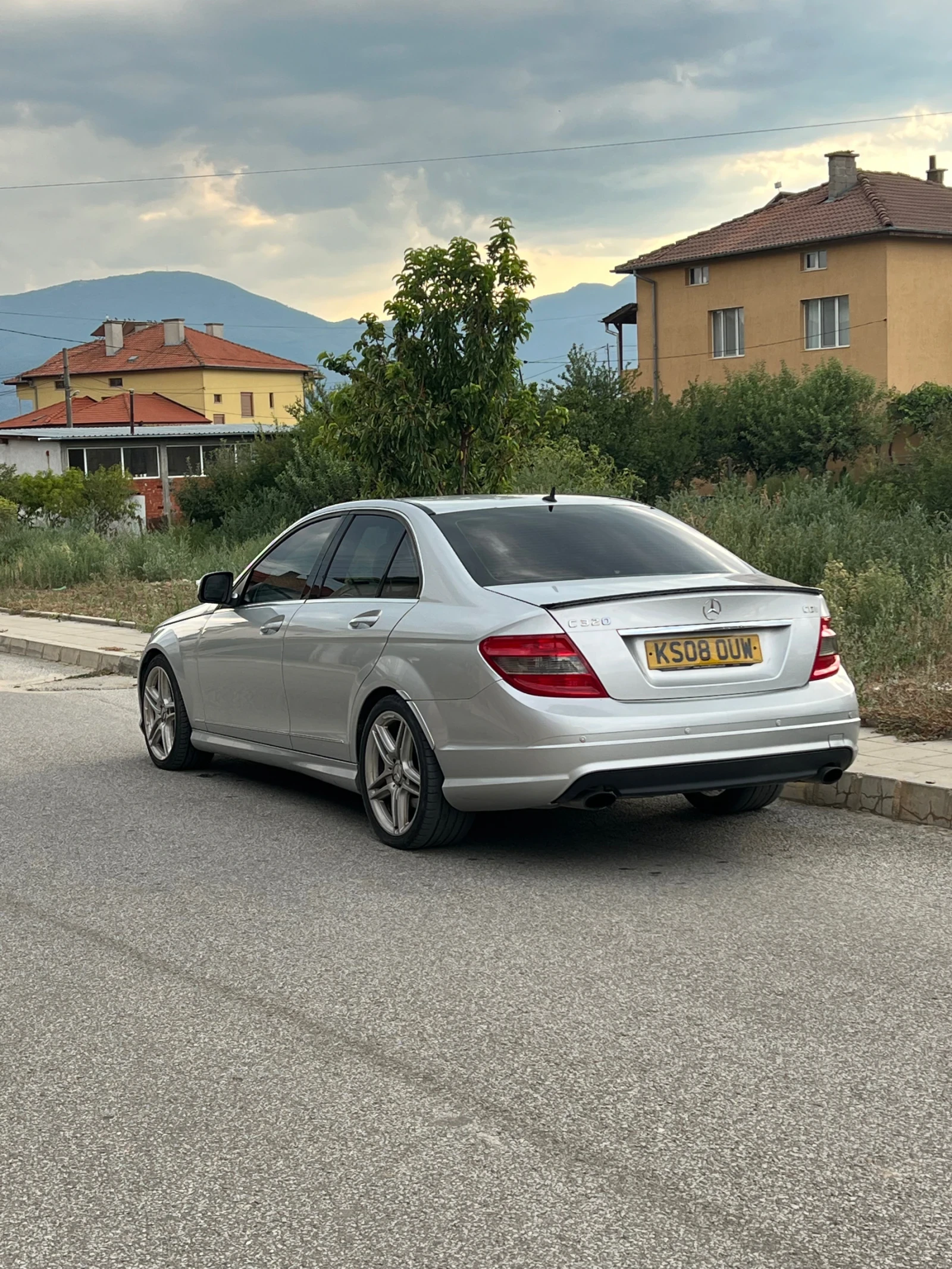 Mercedes-Benz C 320  - изображение 2