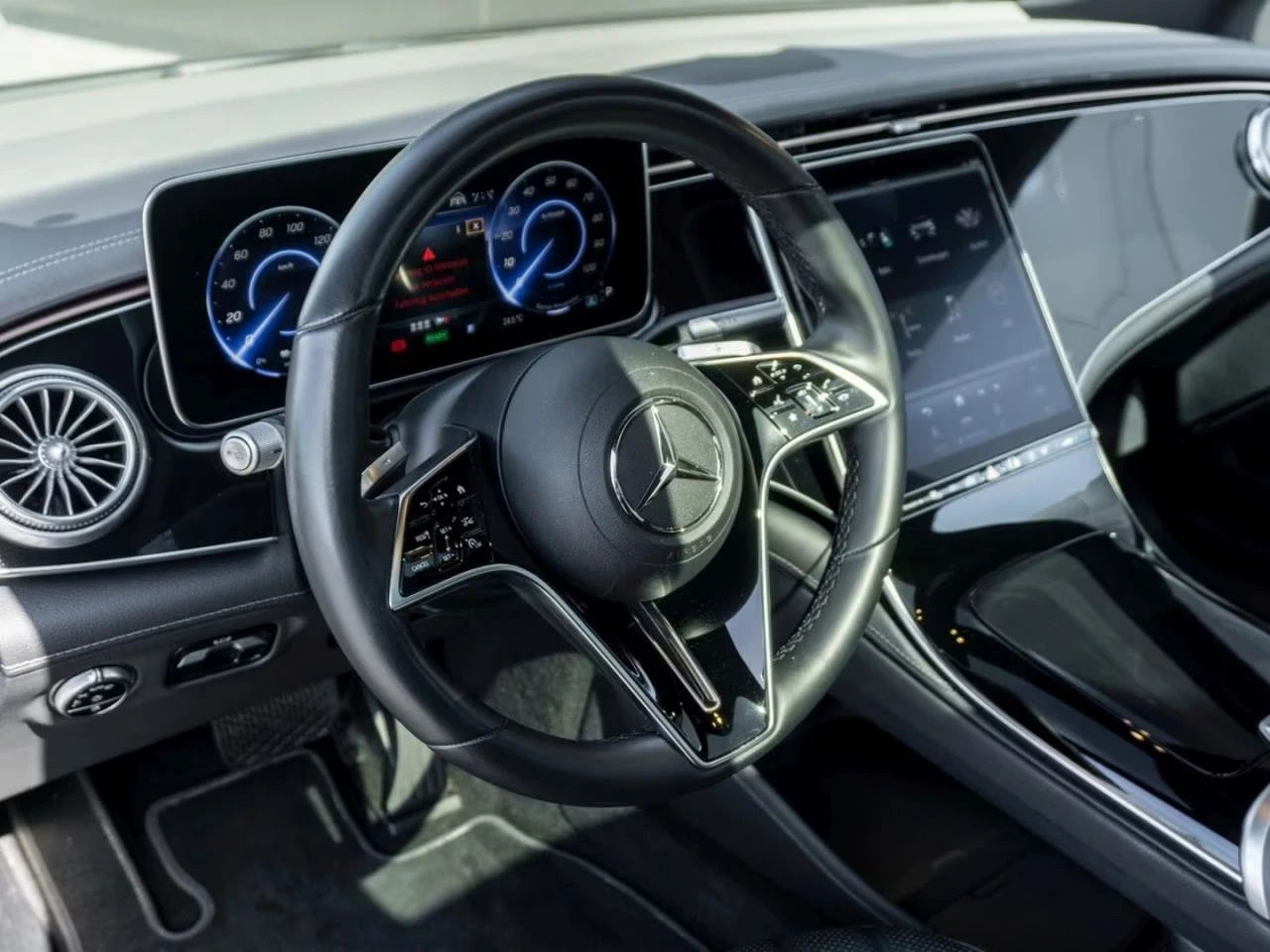 Mercedes-Benz EQS 450+ /ELECTRIC-ART/333HP/PANO/CAM/BURM/MEMO/160g - изображение 5