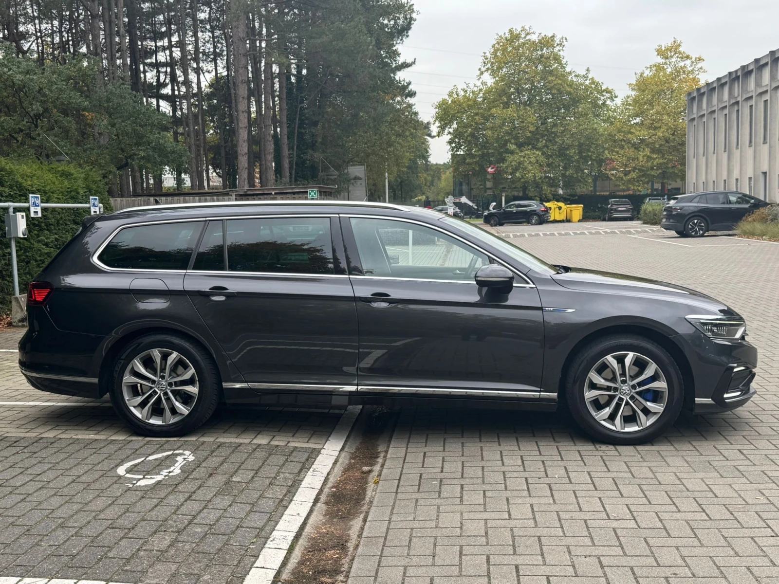 VW Passat GTE - изображение 9