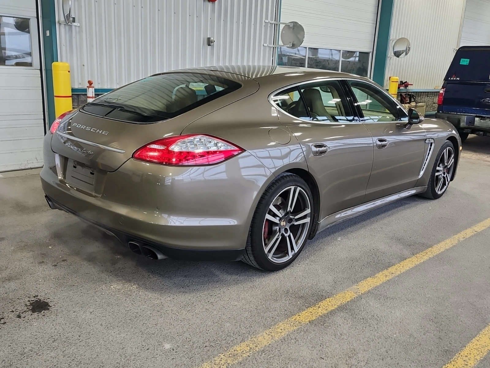 Porsche Panamera TURBO CARFAX    | Mobile.bg   3