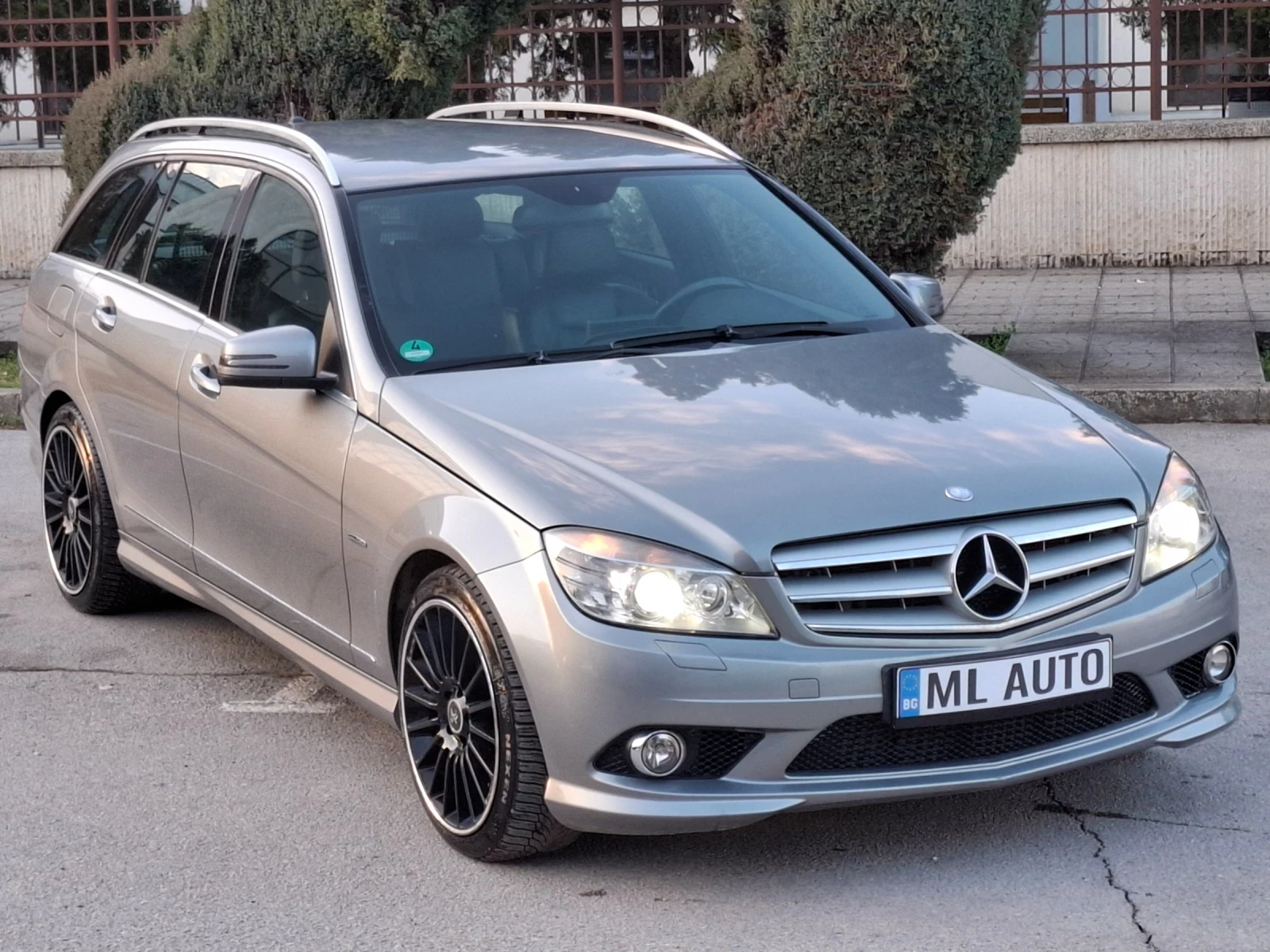 Mercedes-Benz C 320 3.0CDI V6 224hp * AVANTGARD * КЛИМАТРОНИК * EURO 4, снимка 6 - Автомобили и джипове - 53996426