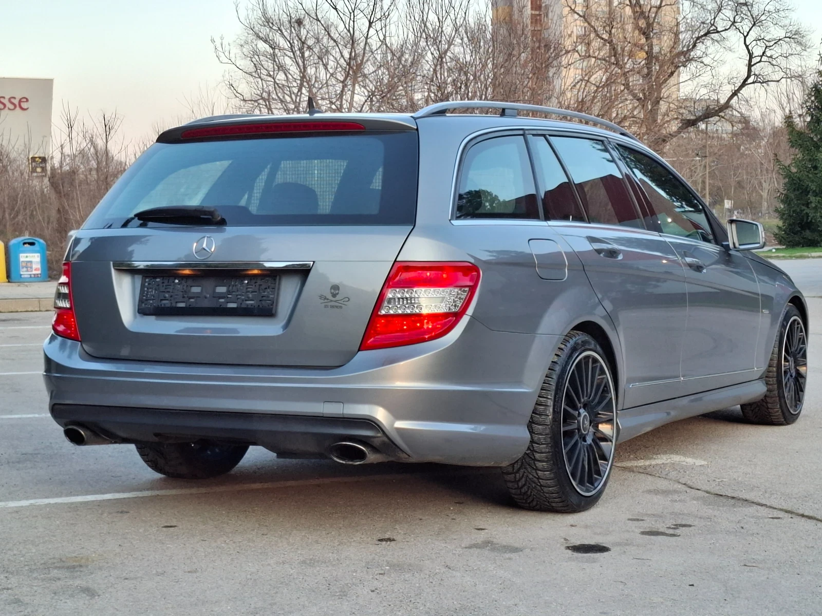 Mercedes-Benz C 320 3.0CDI V6 224hp * AVANTGARD * КЛИМАТРОНИК * EURO 4, снимка 3 - Автомобили и джипове - 53996426