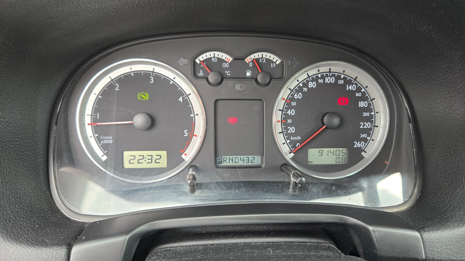 VW Bora Автомат 5 скорости, снимка 16 - Автомобили и джипове - 54658195
