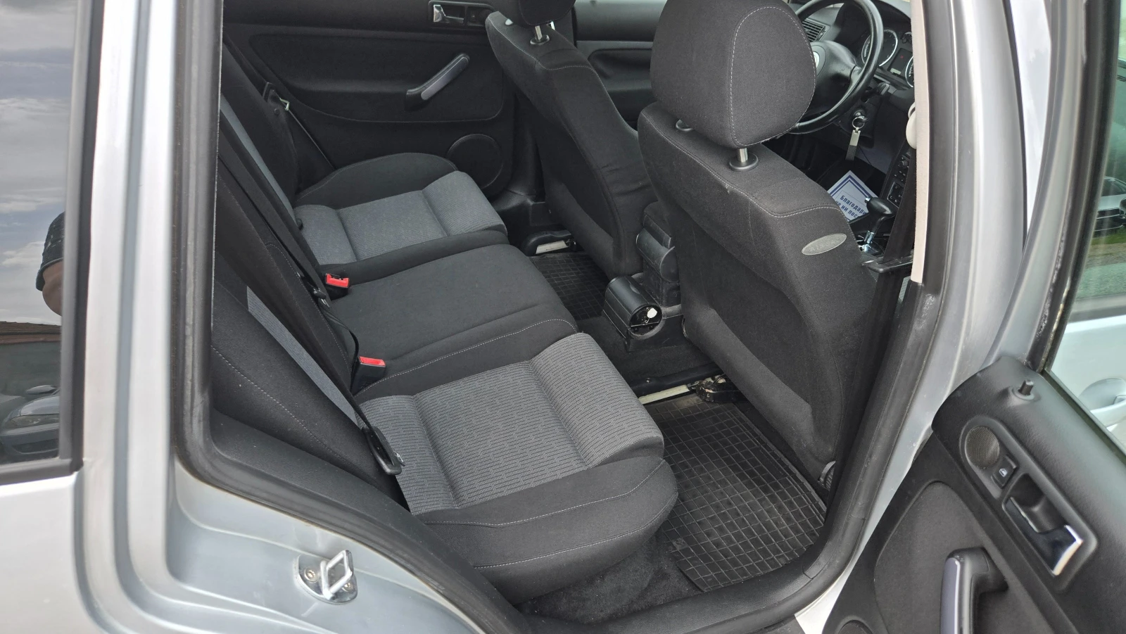 VW Bora Автомат 5 скорости, снимка 11 - Автомобили и джипове - 54658195