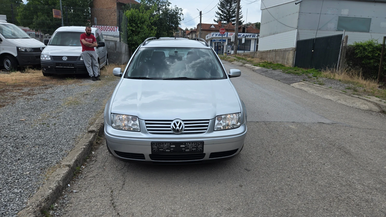 VW Bora Автомат 5 скорости, снимка 2 - Автомобили и джипове - 54658195