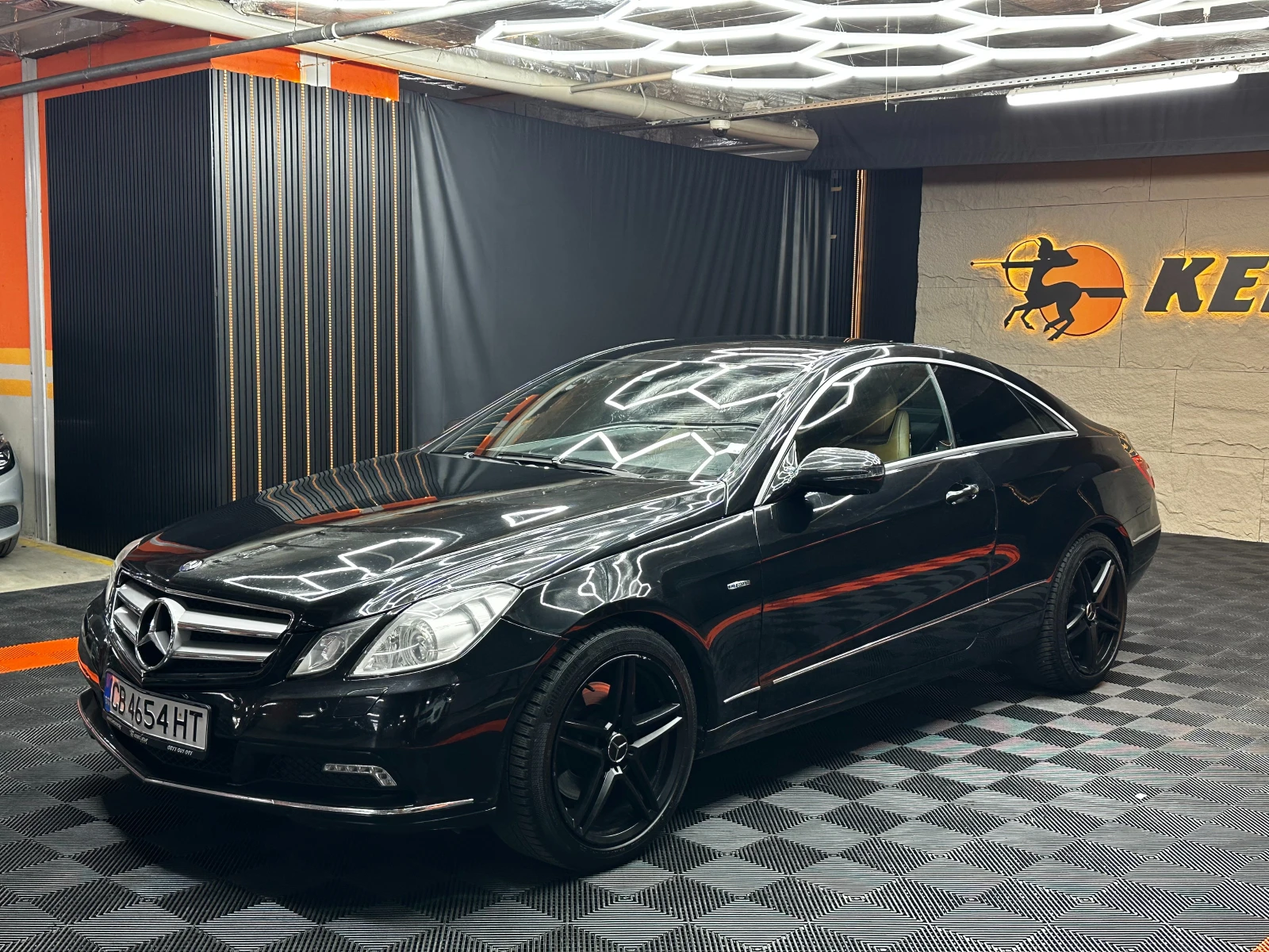 Mercedes-Benz E 350 CGI 3.5i 292 к.с., снимка 3 - Автомобили и джипове - 55377847