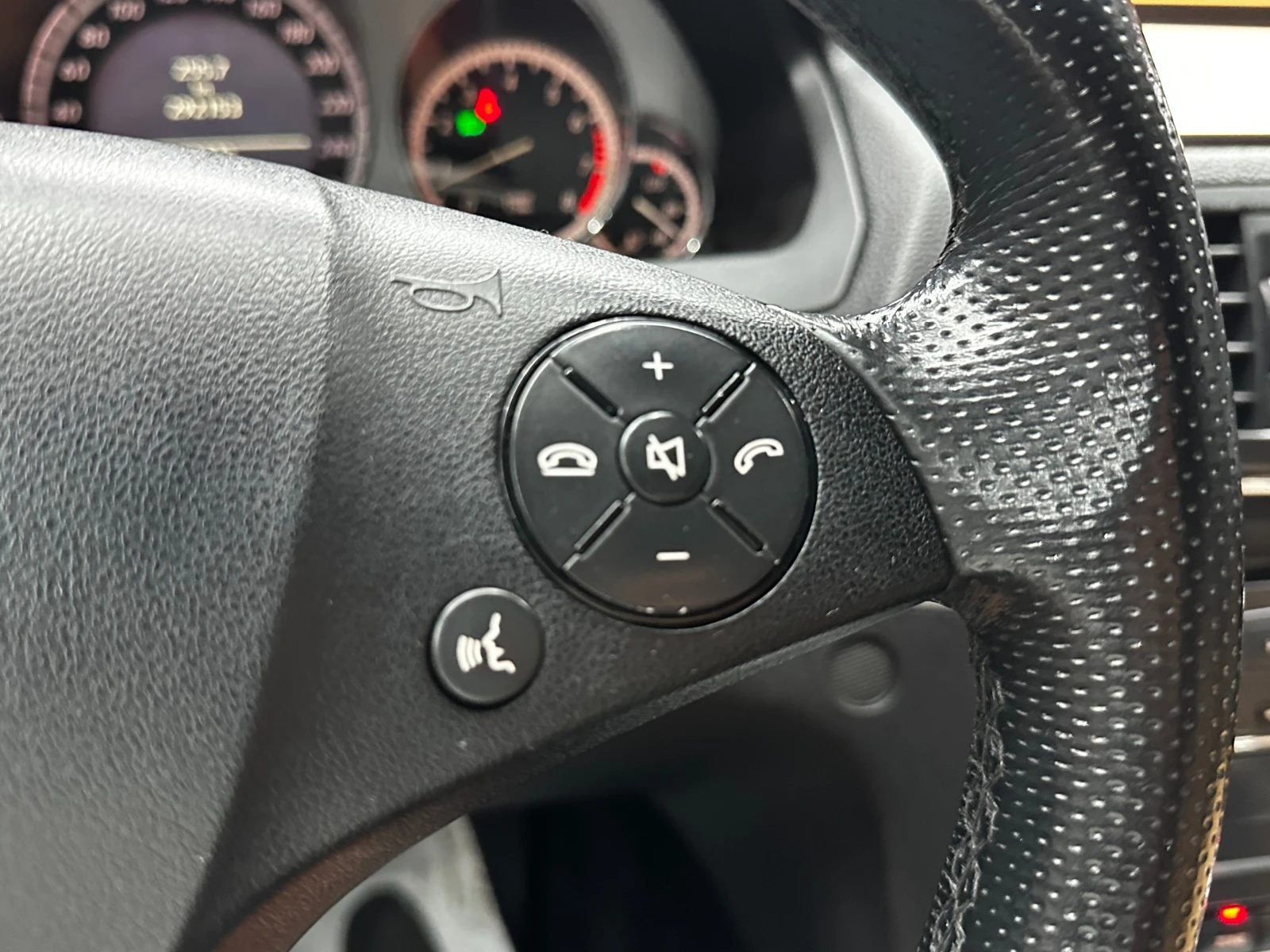 Mercedes-Benz E 350 CGI 3.5i 292 к.с., снимка 16 - Автомобили и джипове - 55377847