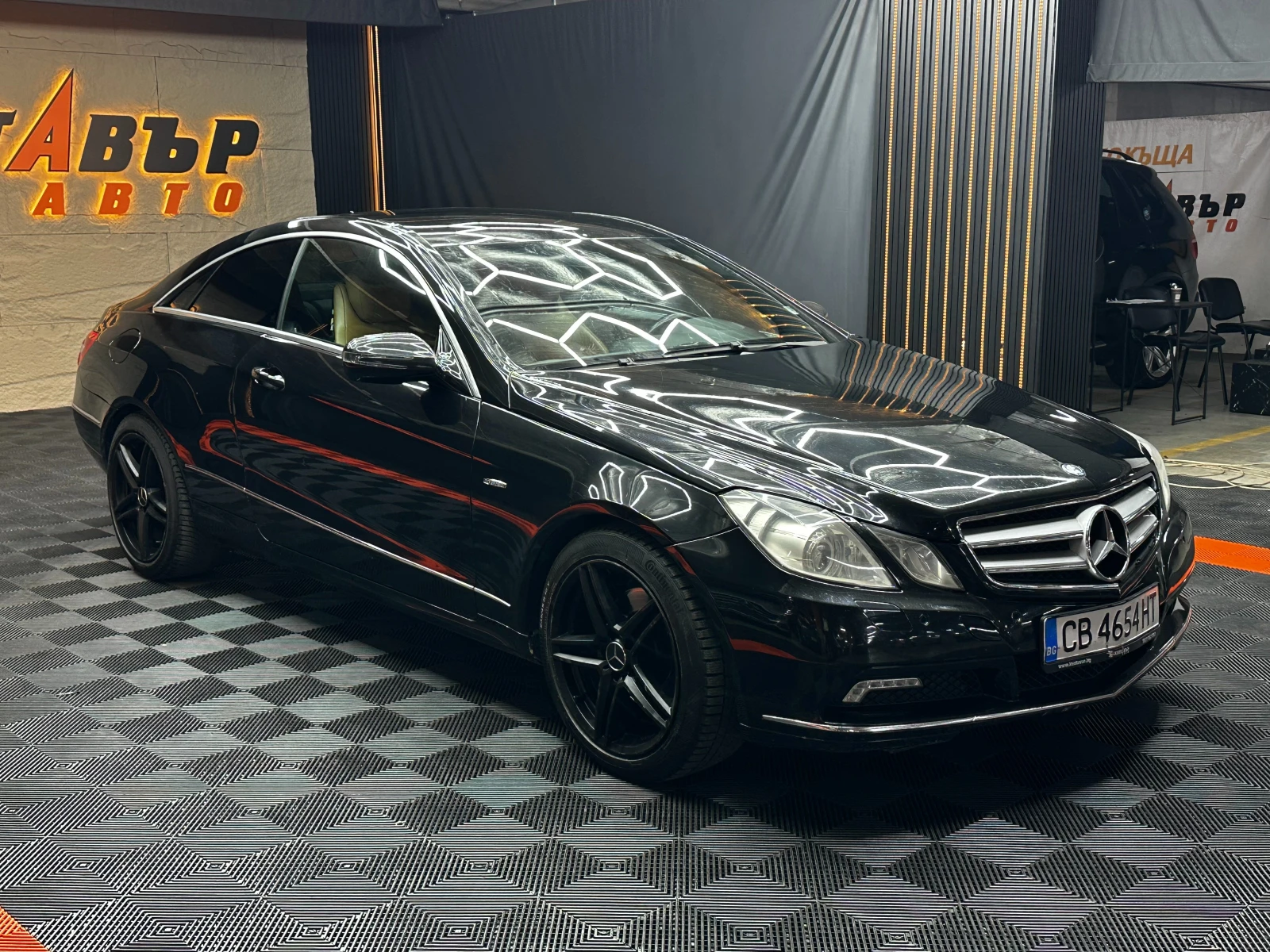 Mercedes-Benz E 350 CGI 3.5i 292 к.с., снимка 4 - Автомобили и джипове - 55377847