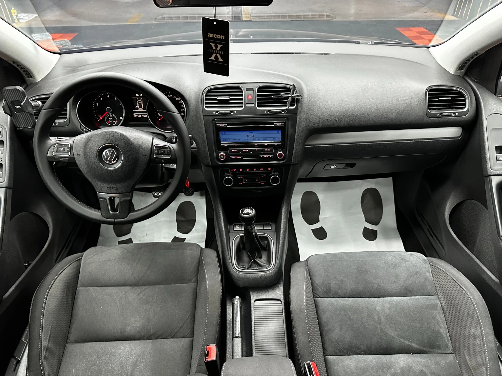 VW Golf 1.4i 122 к.с., снимка 10 - Автомобили и джипове - 55830280