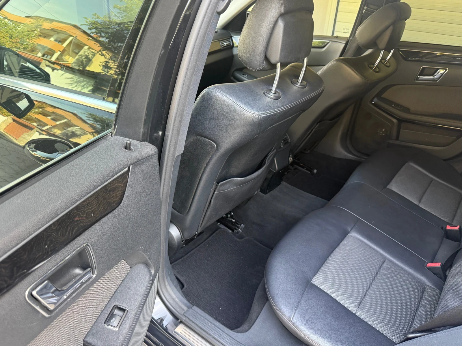 Mercedes-Benz E 250 Avantgarde * ������� ������ * �������� | Mobile.bg � ����������� 13