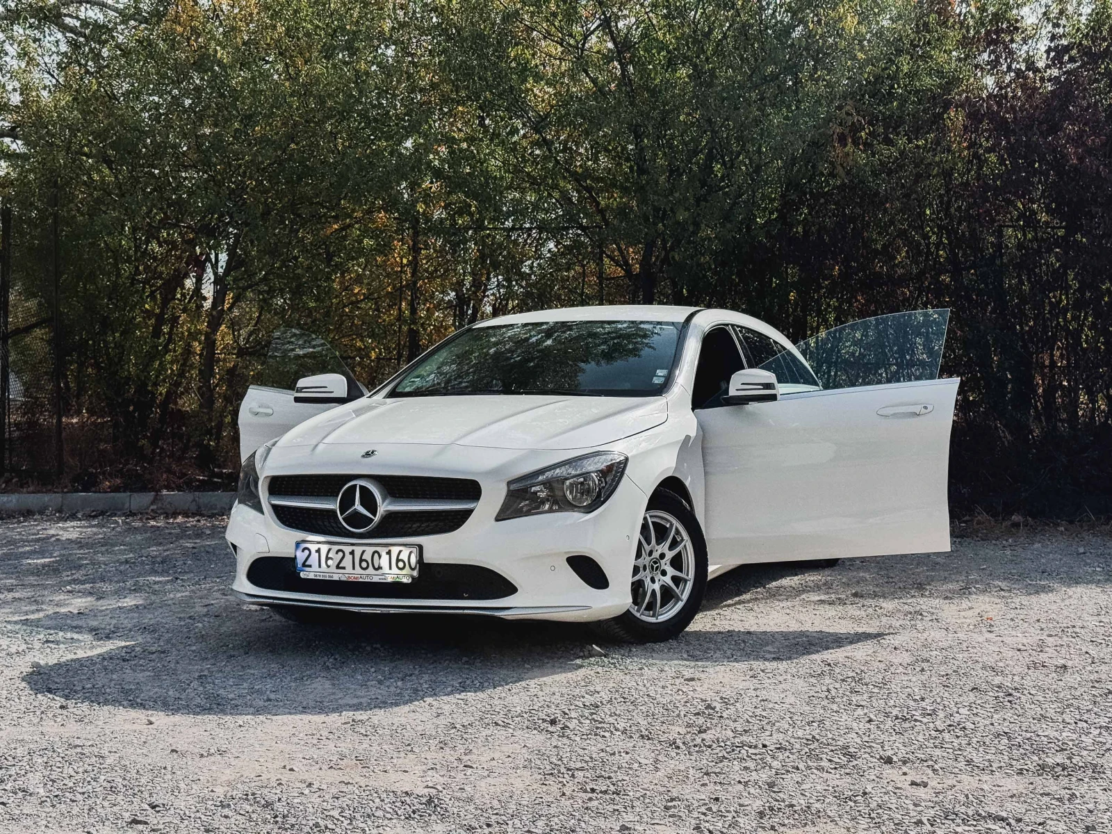 Mercedes-Benz CLA, снимка 2 - Автомобили и джипове - 56451415