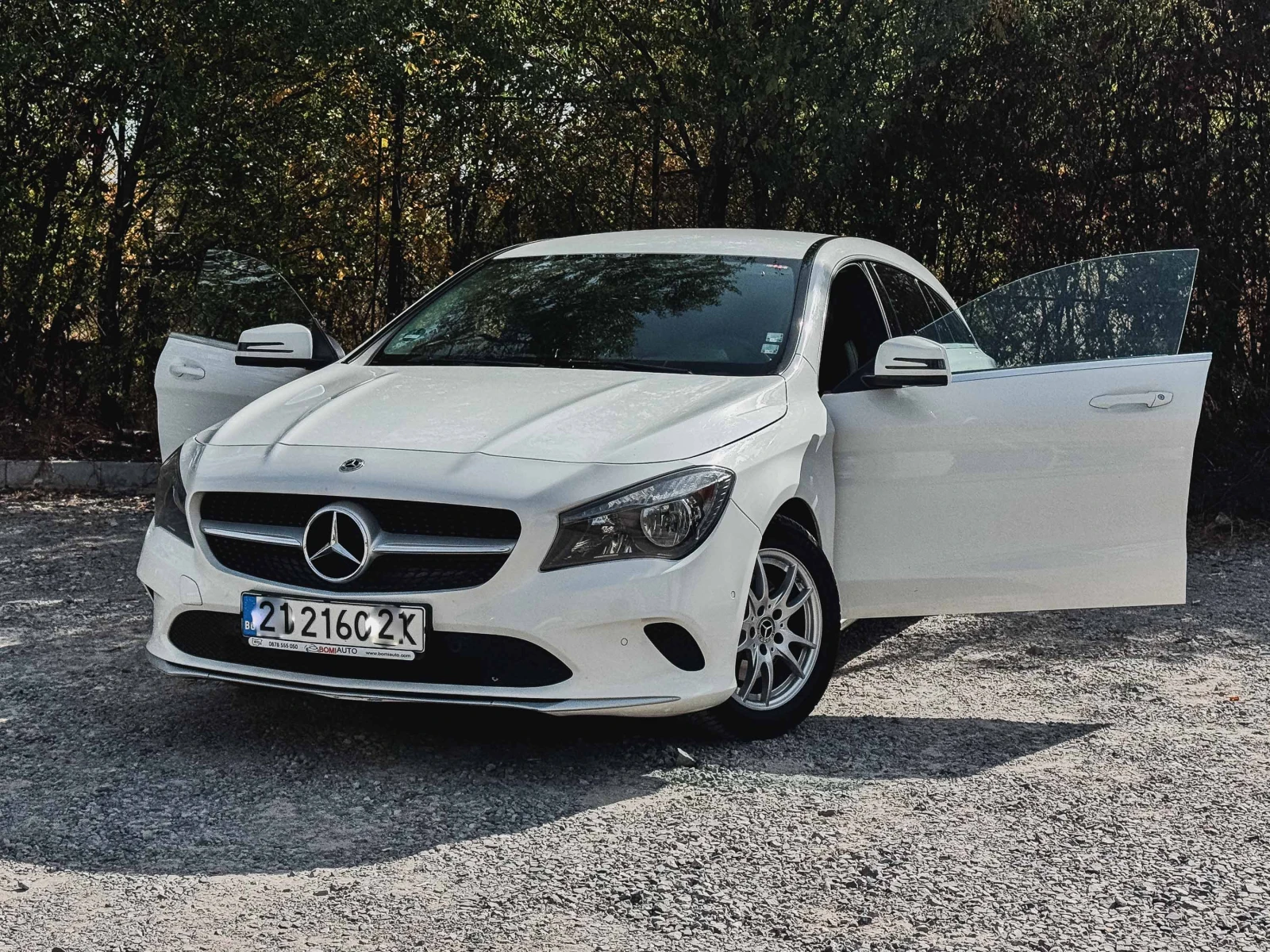 Mercedes-Benz CLA, снимка 8 - Автомобили и джипове - 56451415